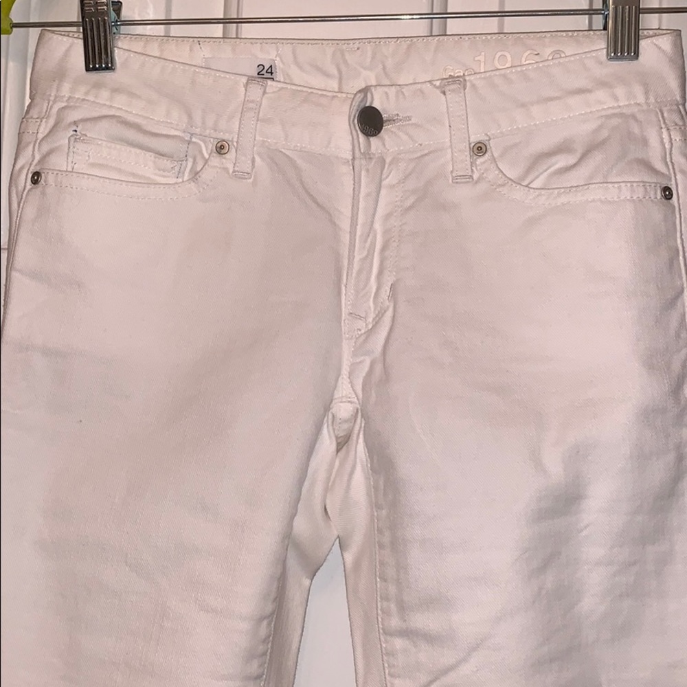 White denim GAP jeans